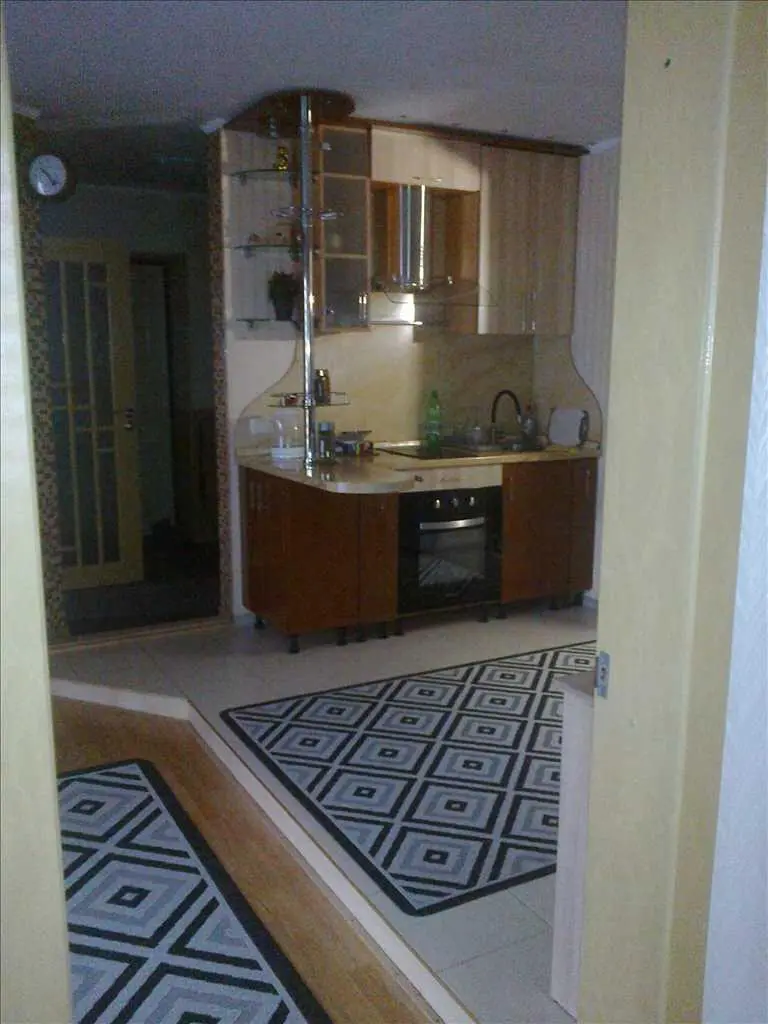 Шикарна квартира 100 м2  в місті  Карлівка