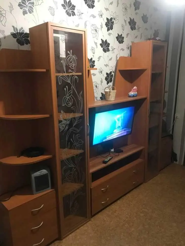 Лісок. Двокімнатна частина будинку.