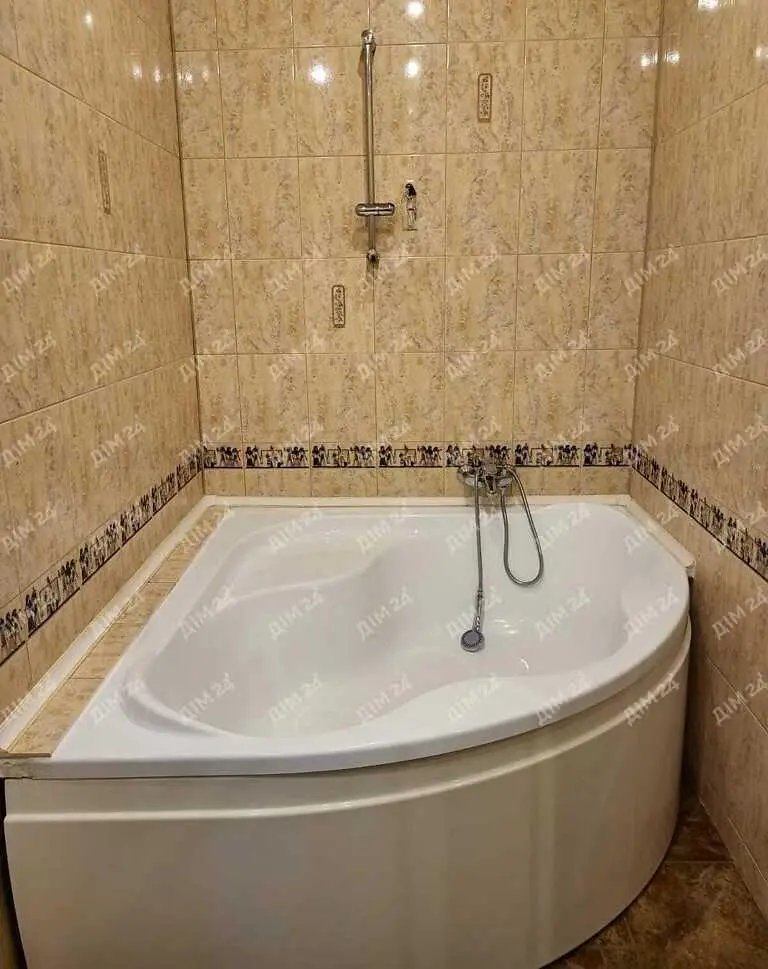 Трикімнатна квартира в центрі міста