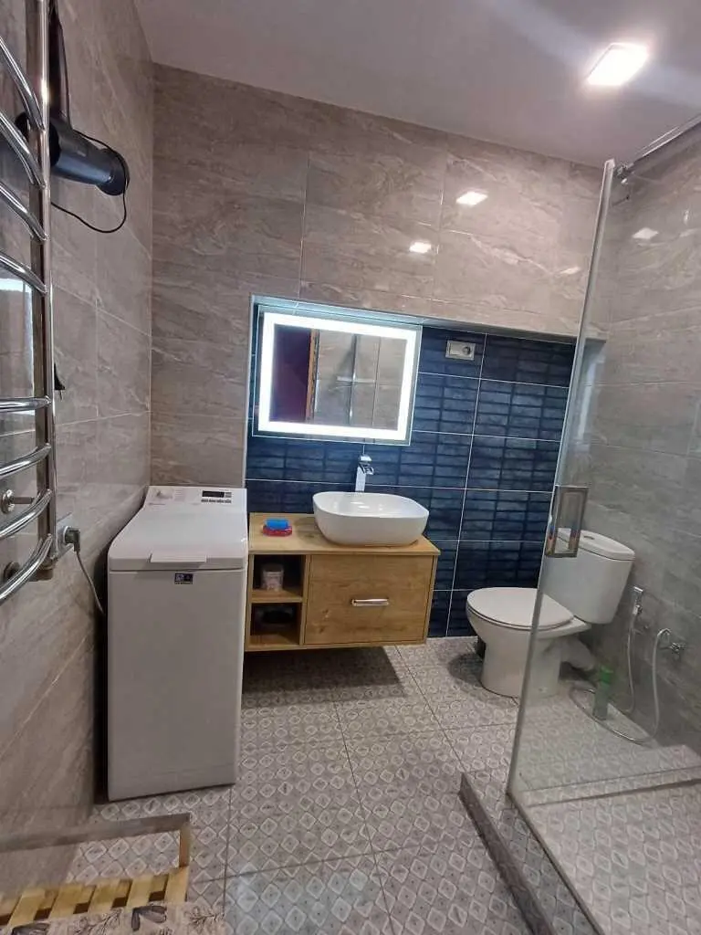 Трикімнатна квартира  поруч з ТЦ "Кон Корд"