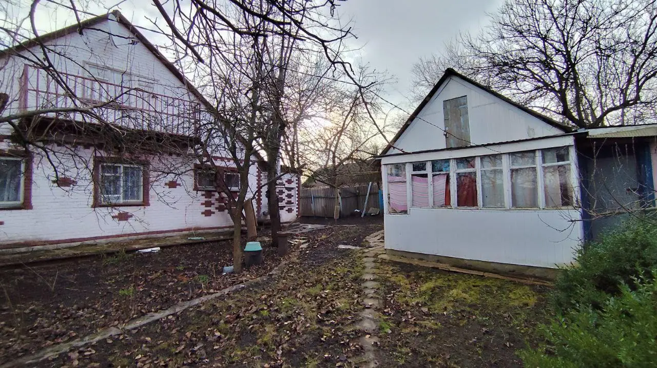 Будинок зі зручностями поруч з містом! 