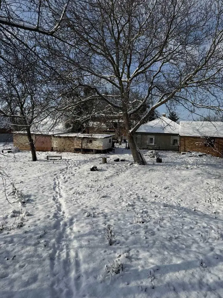 Продаж земельної ділянки під забудову на Розсошенцях