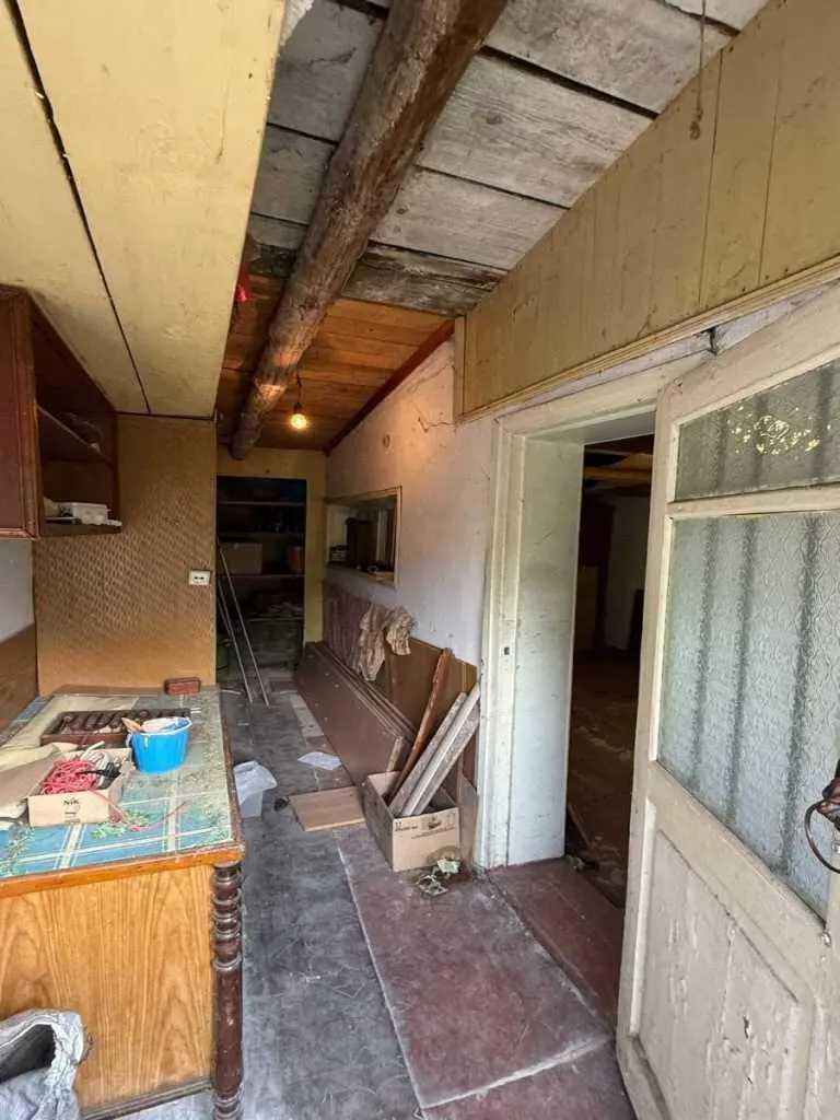 Частина будинку біля центрального ринку.