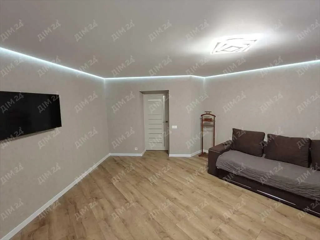 Однокімнатна квартира в новобудові з ремонтом