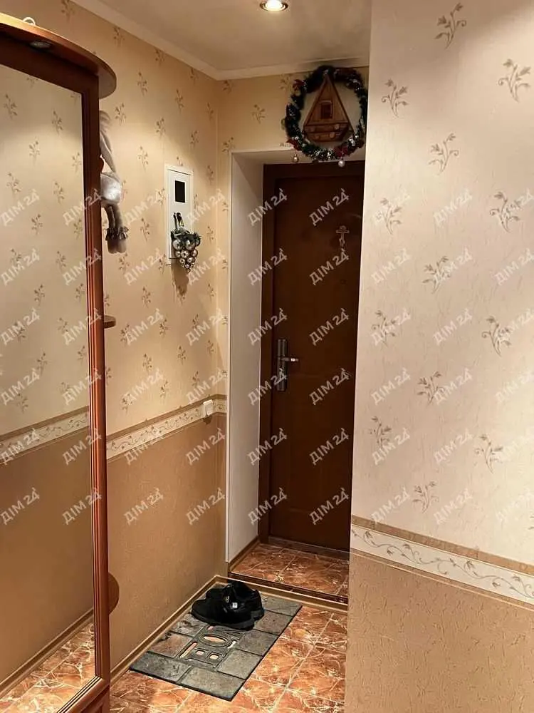 Двокімнатна квартира в Карлівці