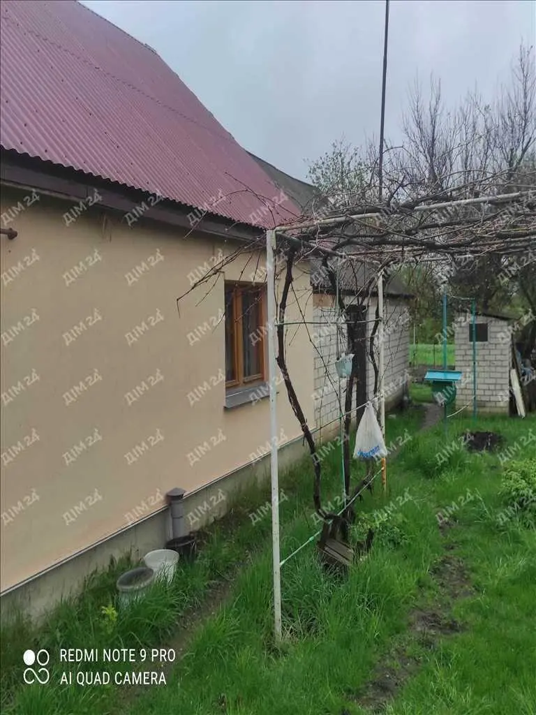 Окремий будинок в 14 км від Полтави.