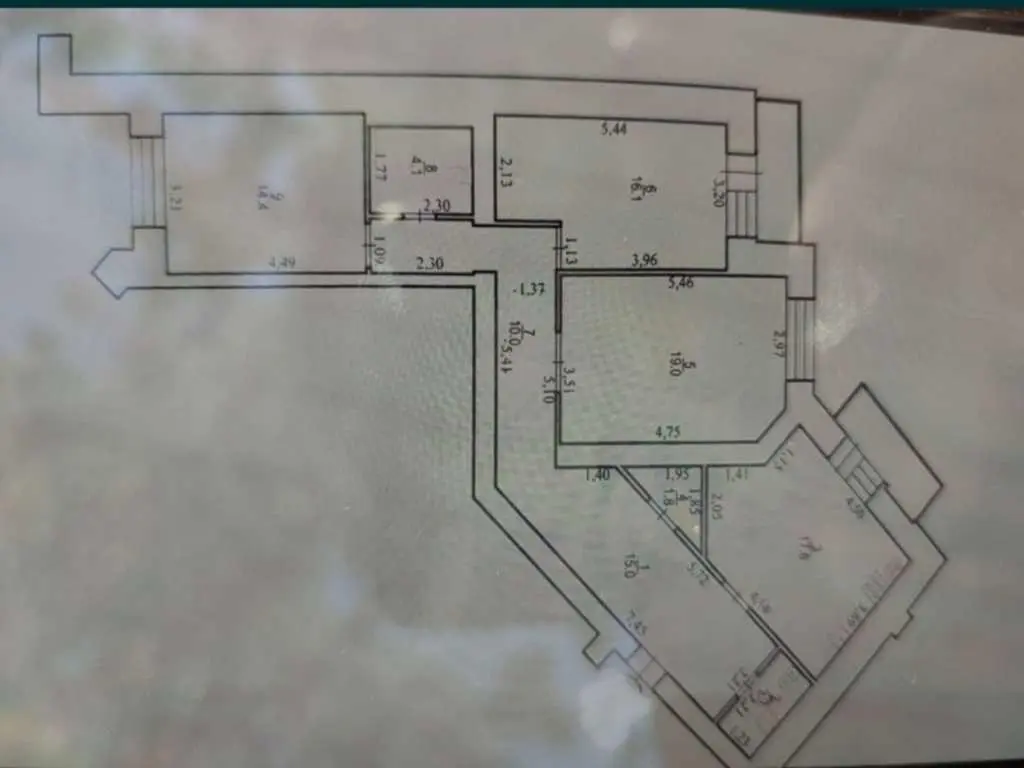 Трикімнатна квартира на Леваді