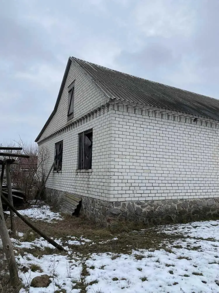 Добротна недобудова в передмісті!