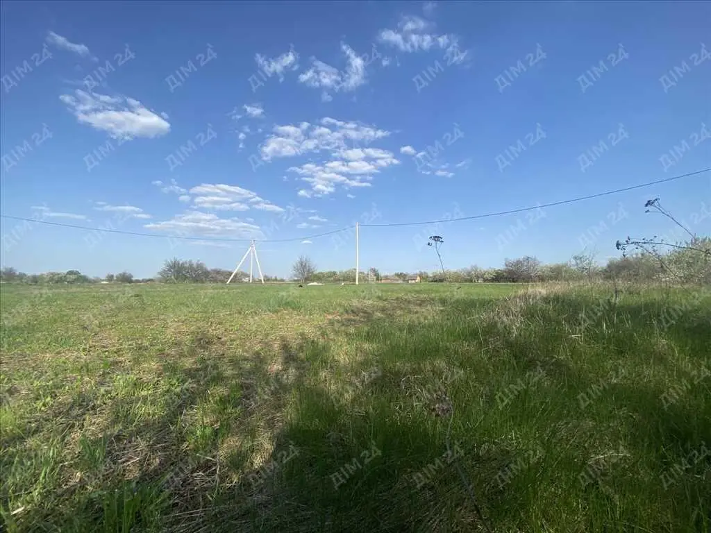 Ділянка в мальовничому місці в Рибцях.