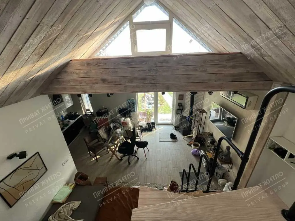 Продається будинок біля річки