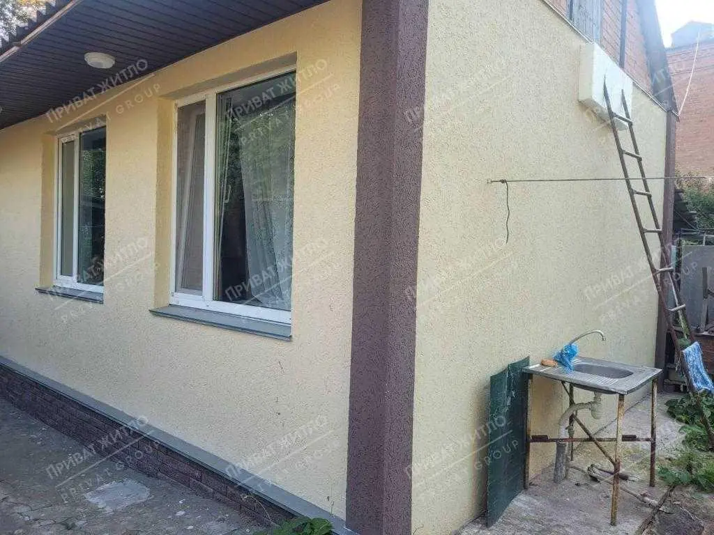 Продається частина будинку в районі Зигіна
