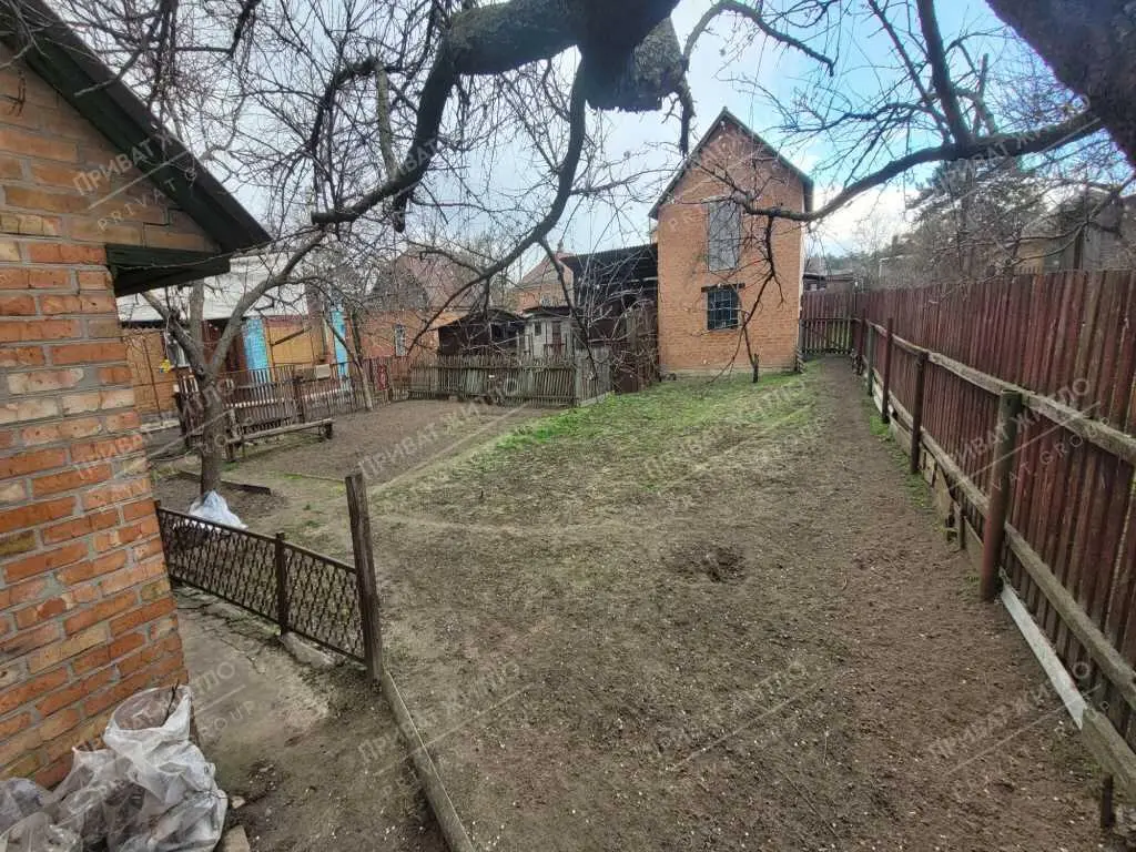 Частина будинку в передмісті