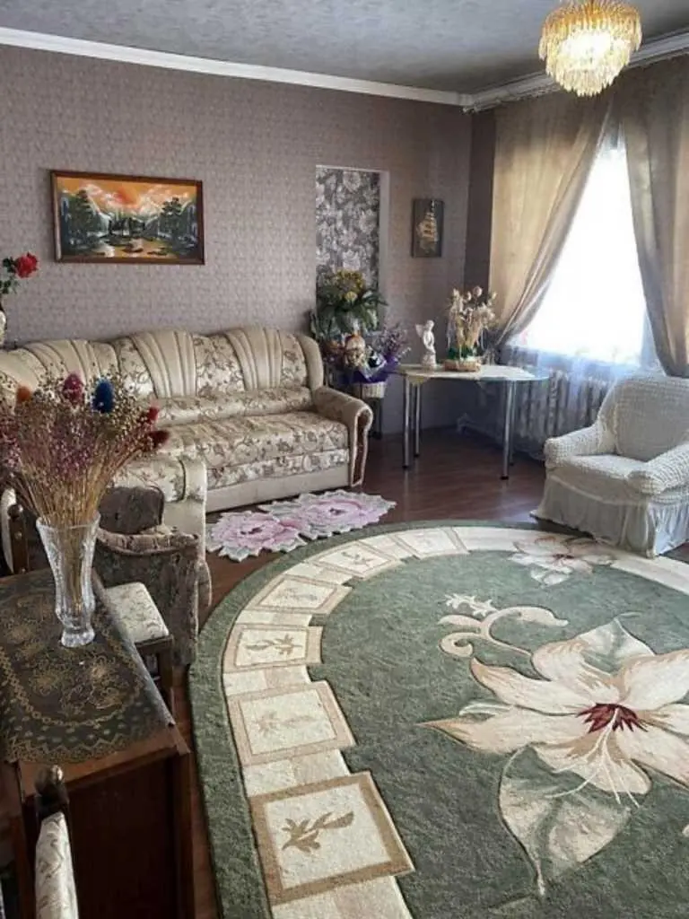 Продаж цегляного будинку