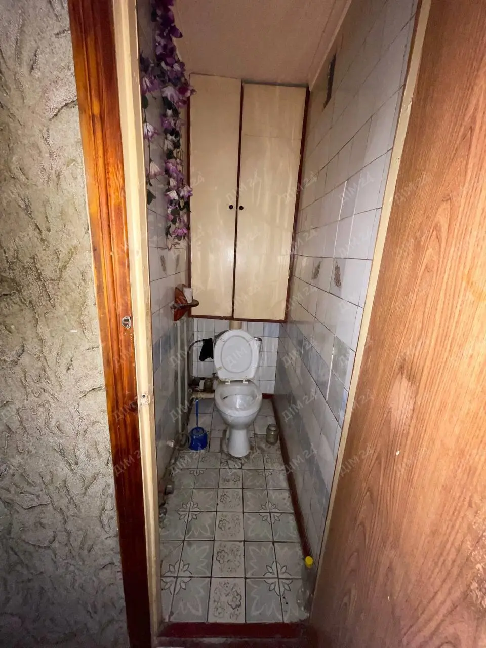 Простора трикімнатна квартира на Подолі