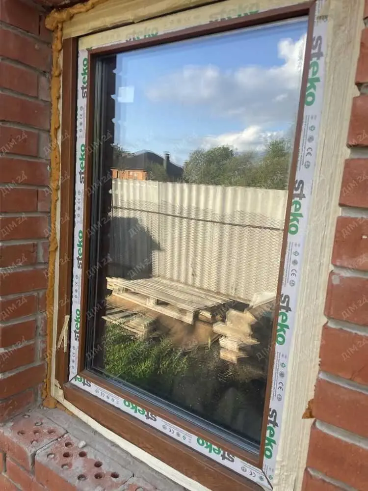 Окремий будинок в центрі Рибців.