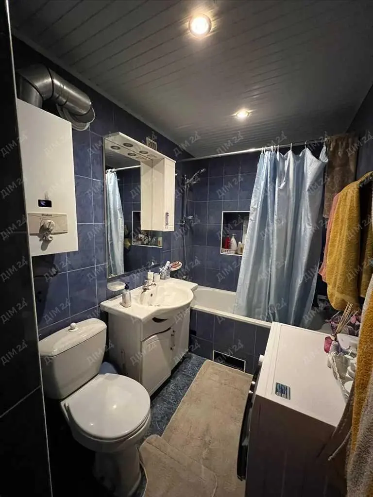 4-кімнатна квартира з  видом на монастир у самому серці історичної Полтави!