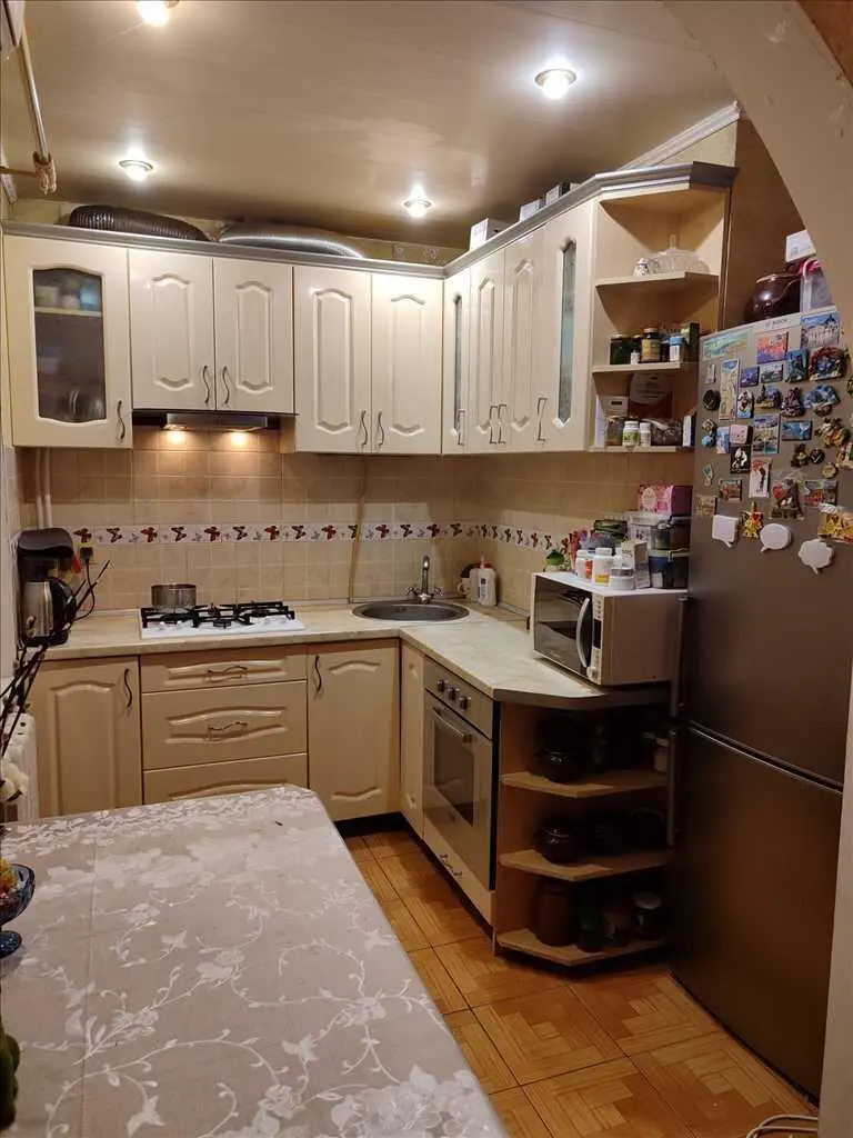 Затишна 3-кімнатна квартира з автономним опаленням чекає на вас! 