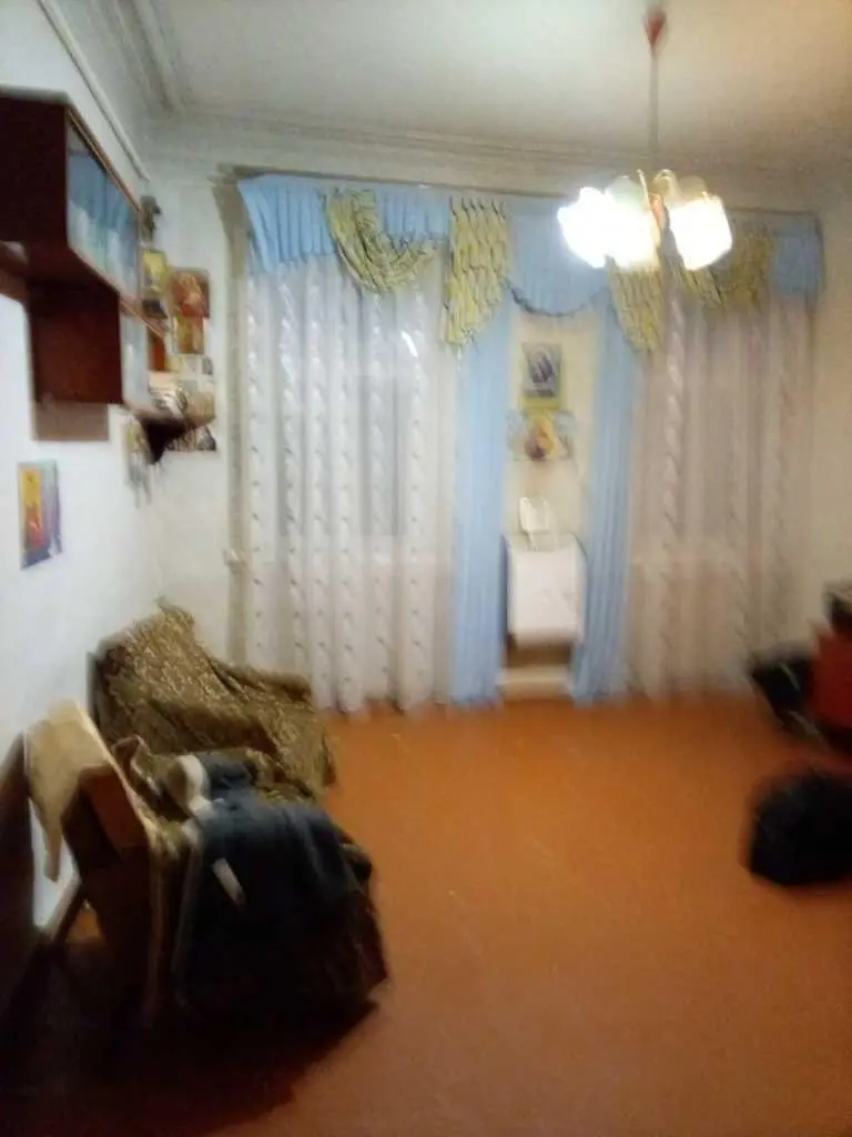 Бюджетна двокімнатна у центрі