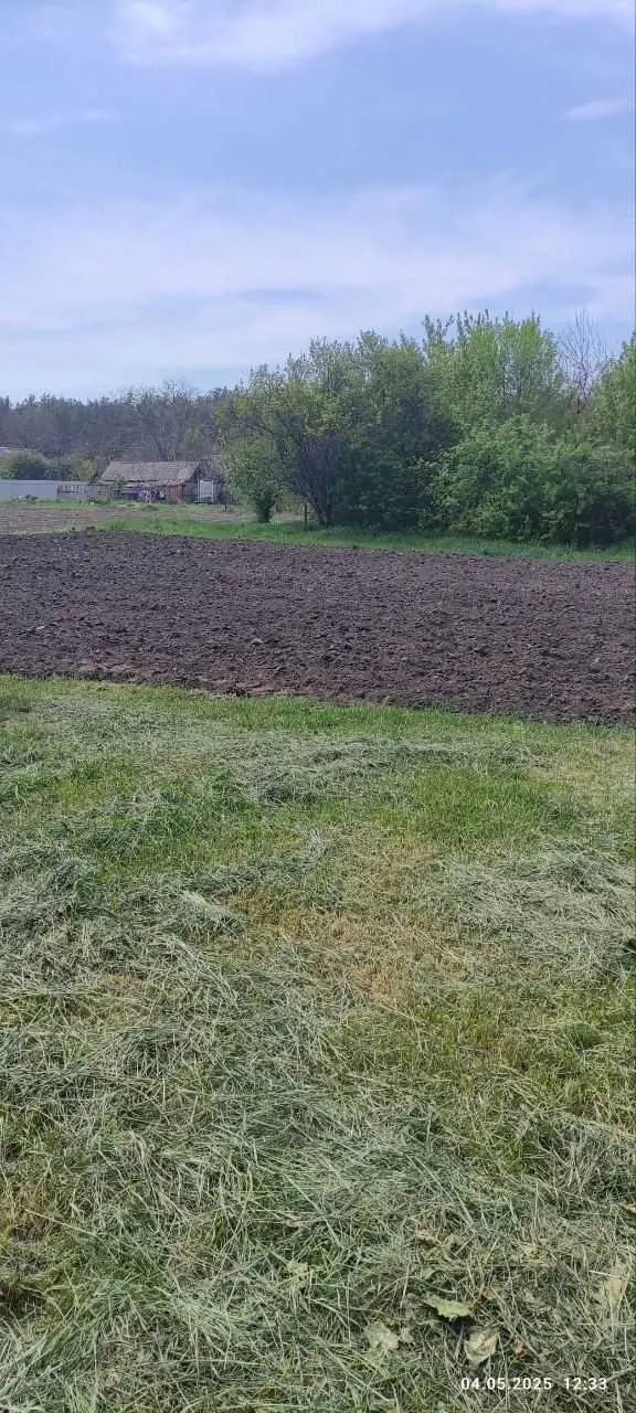 Продається будинок у с. Верхоли на великій ділянці!