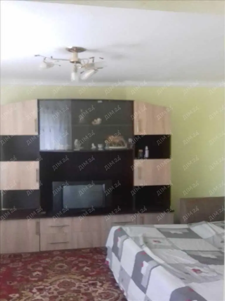 Частина будинку в центральній частині міста.