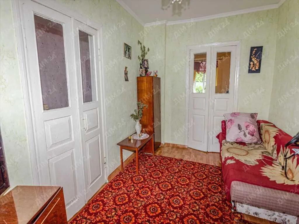 Окремий будинок в місті Карлівка