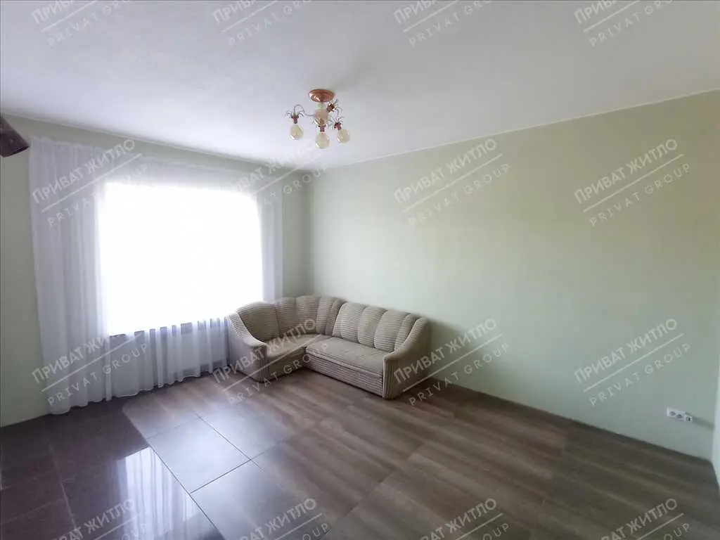 Просторий будинок в Нижніх Млинах