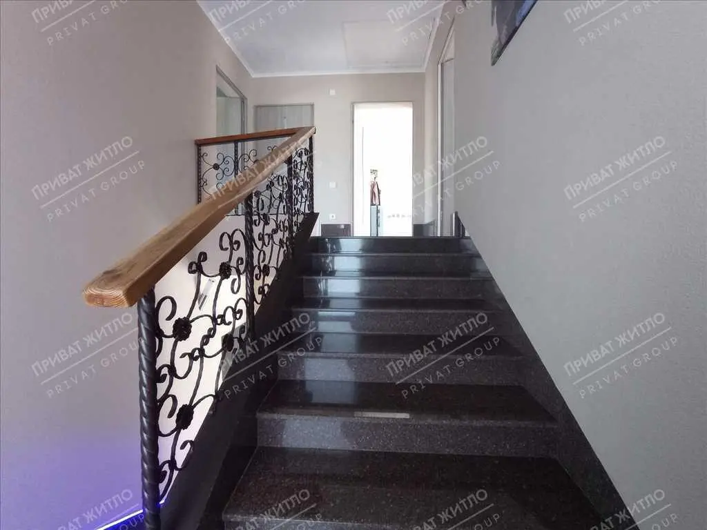 Просторий будинок в Нижніх Млинах