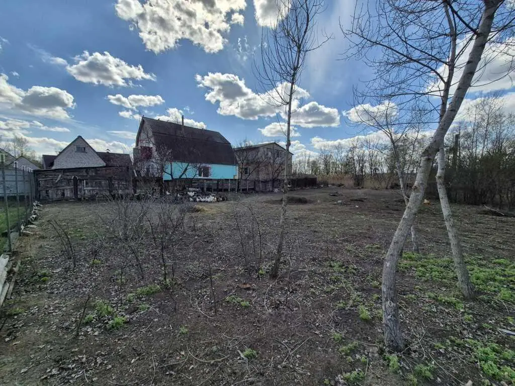 Земельна ділянка в Ліску