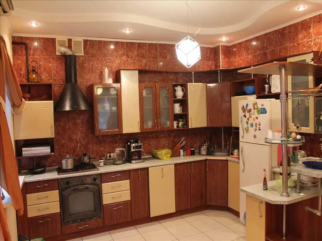 Розкішний будинок в 3 рівнях. Яр. Полтава