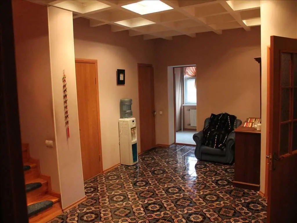 Розкішний будинок в 3 рівнях. Яр. Полтава