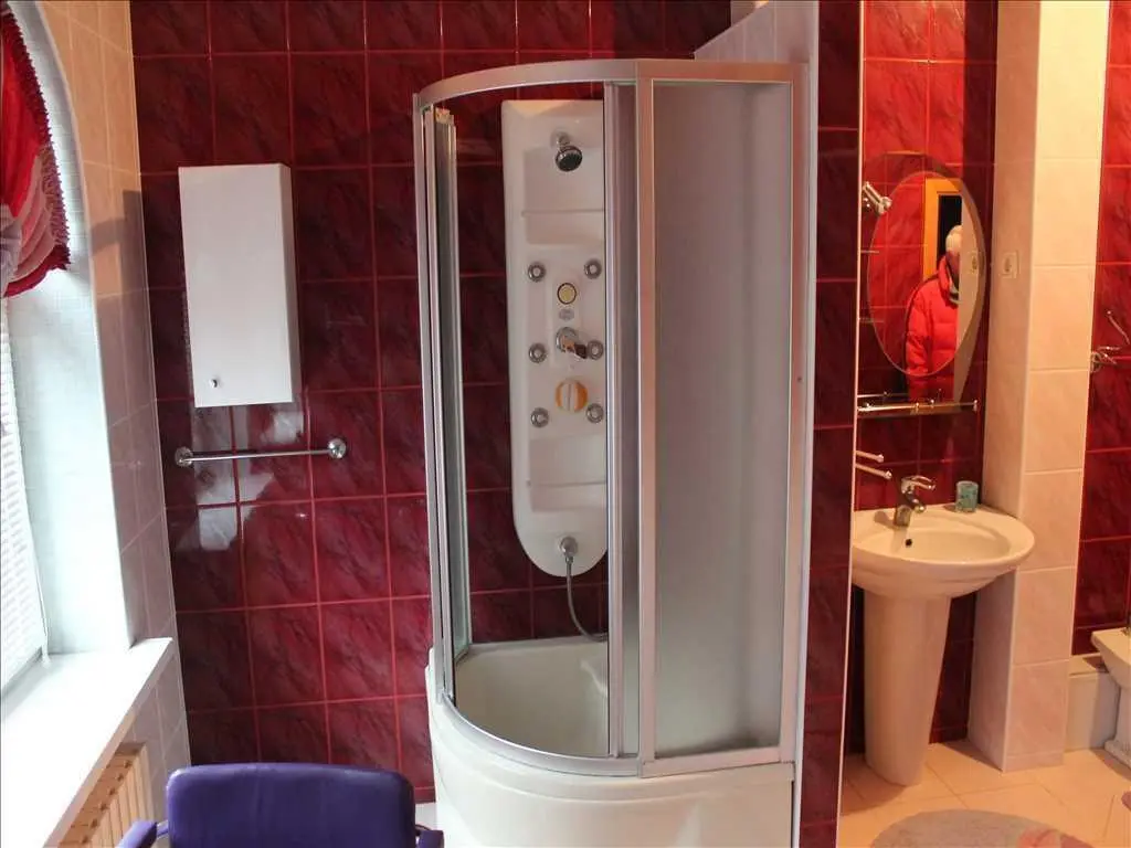 Розкішний будинок в 3 рівнях. Яр. Полтава