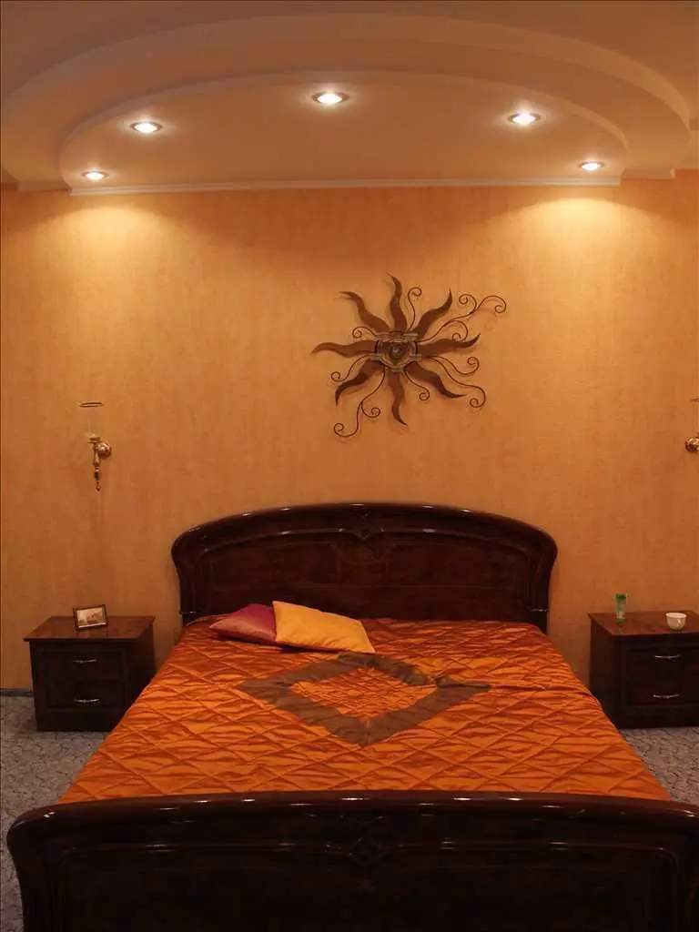 Розкішний будинок в 3 рівнях. Яр. Полтава