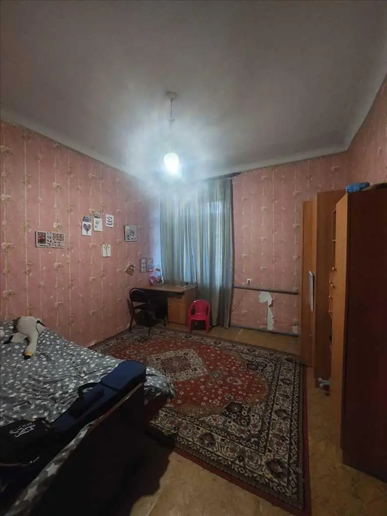 Трикімнатна квартира в районі Климівки!