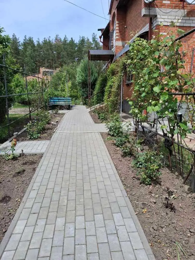 Ексклюзивна пропозиція: будинок з ремонтом біля лісу