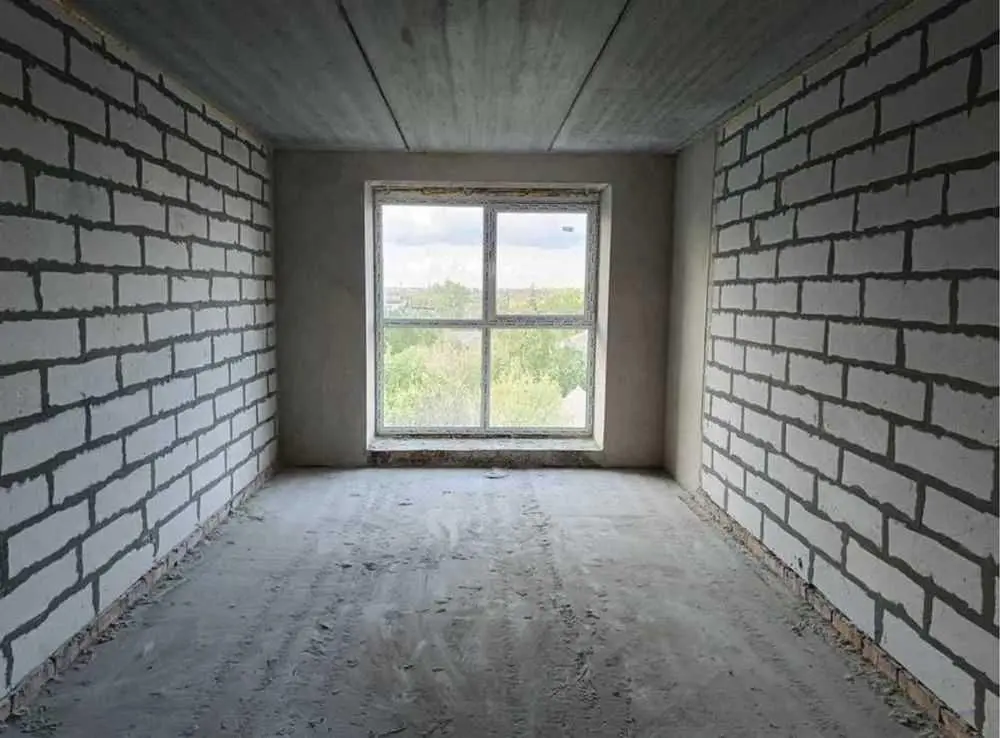 Трикімнатна квартира, ЖК "Династія"