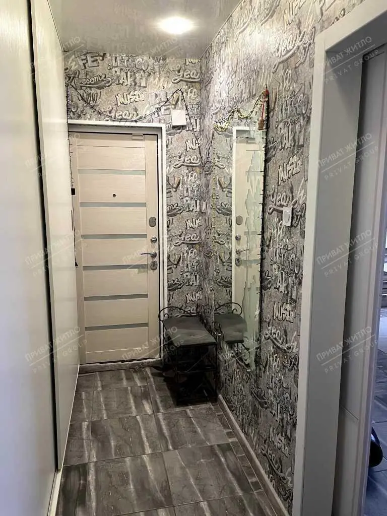 Продаж 3 кімнатної квартири з ремонтом Сади 1