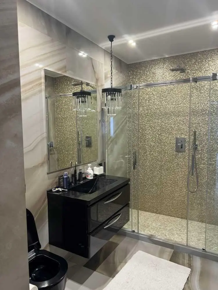 Розкіш та комфорт: Дизайнерська квартира на Стрітенській!