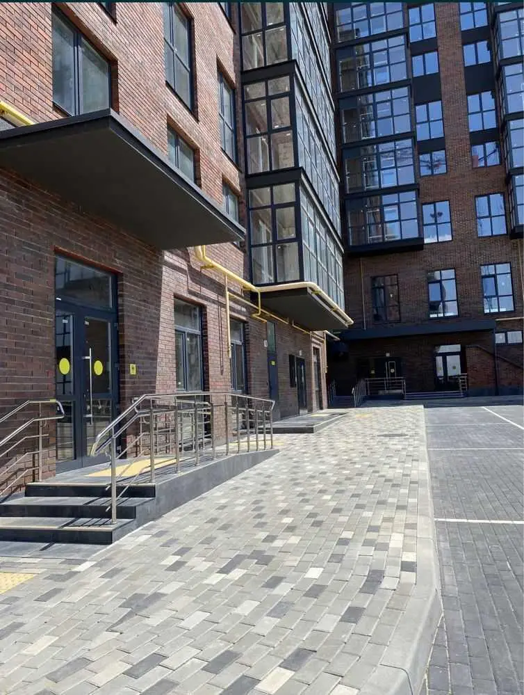 Двокімнатна квартира в новобудові по кільцю!