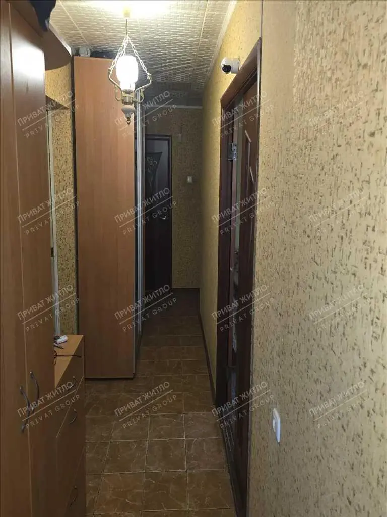 4 кімнати, сердній поверх, Боженка