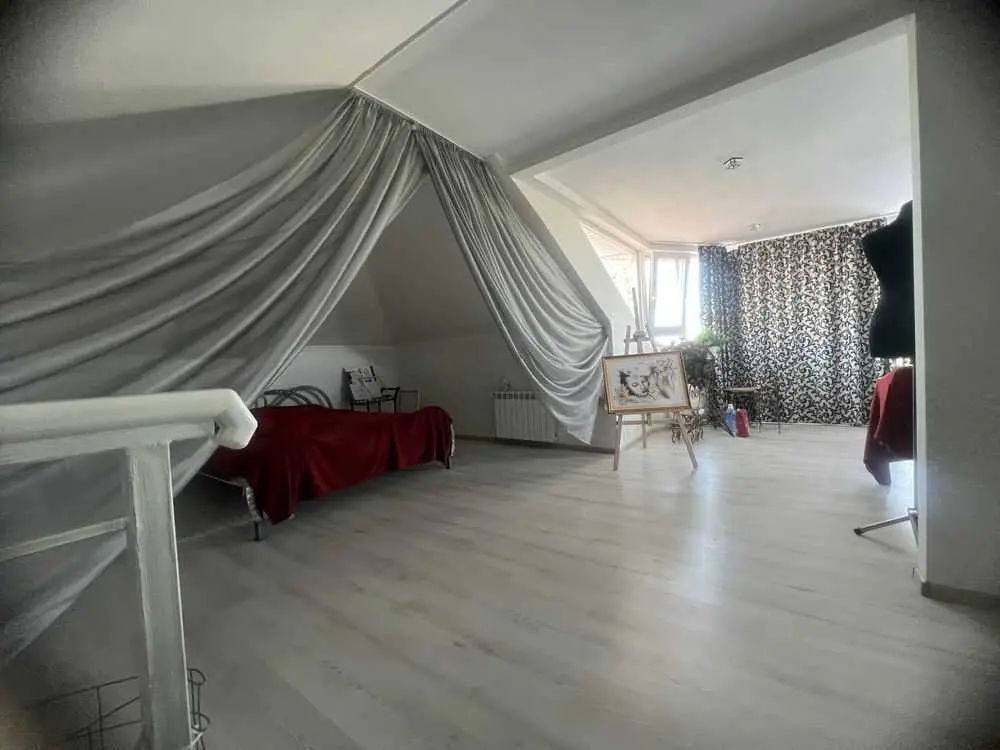 Будинок в пригороді Полтави