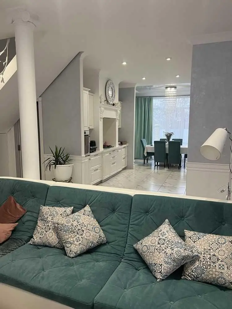 Будинок в пригороді Полтави