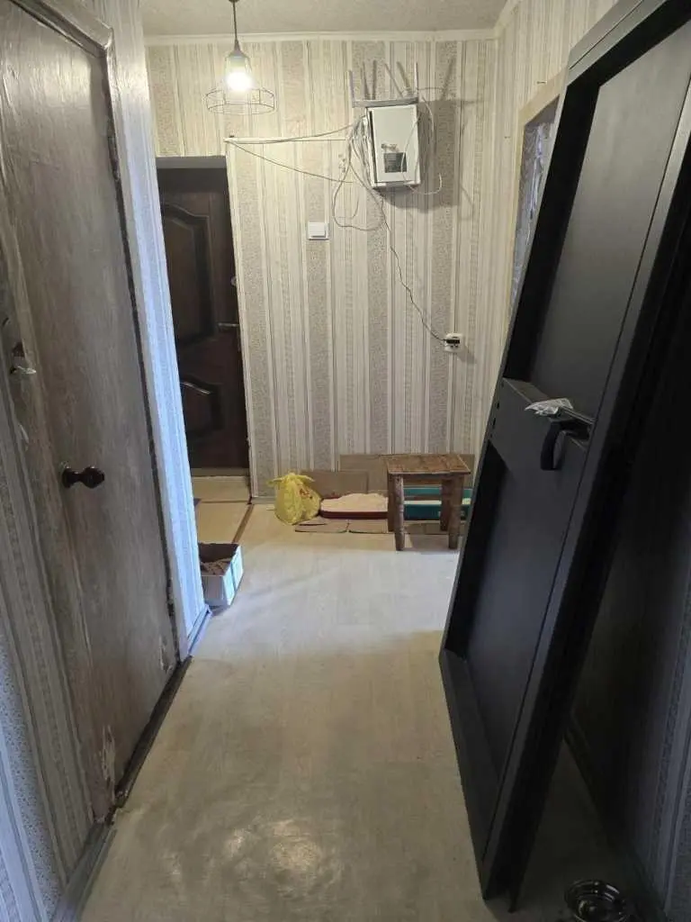 Двокімнатна квартира під ремонт.