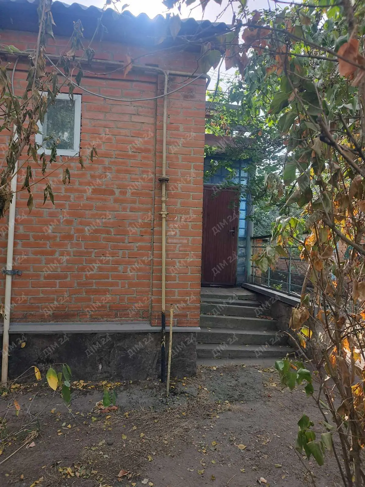 Двоповерховий будинок в Копилах.