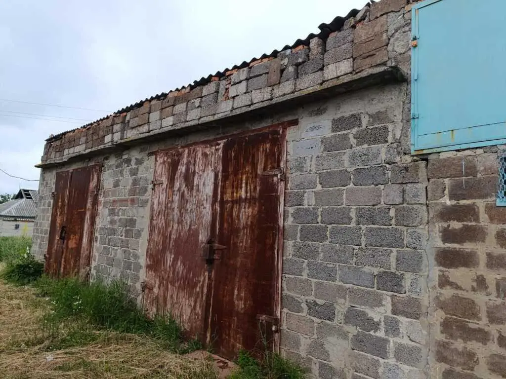 Чудова земельна ділянка біля зупинки ГРЛ