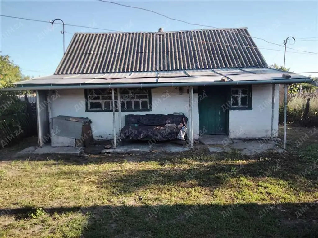 Ваці. Будинок з комунікаціями.