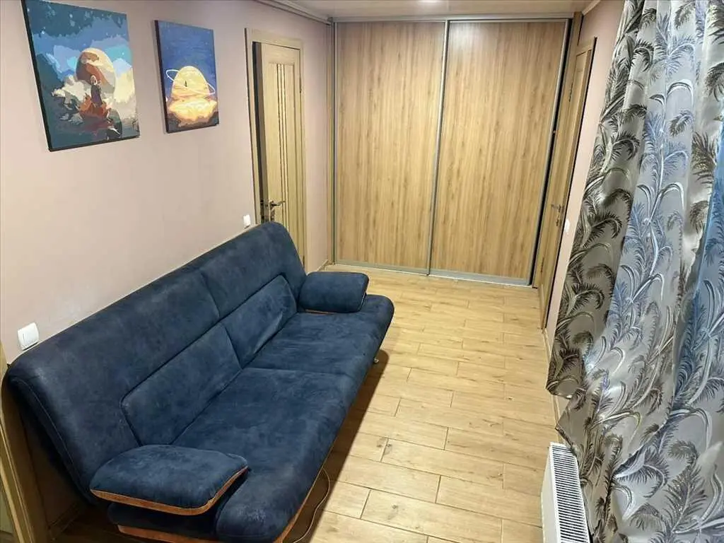 Будинок в центральній частині міста!