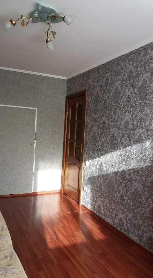 Двокімнатна квартира на Алмазному!