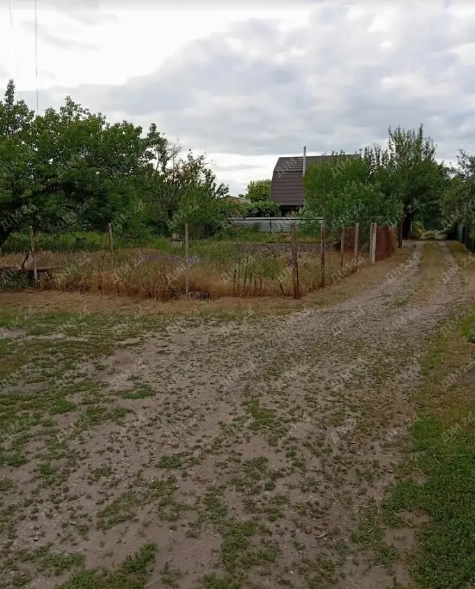 Дачна ділянка 600 м до річки. 