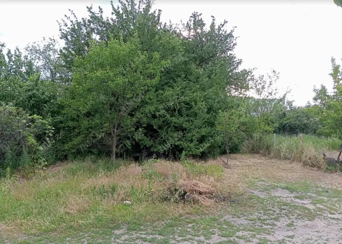 Дачна ділянка 600 м до річки. 