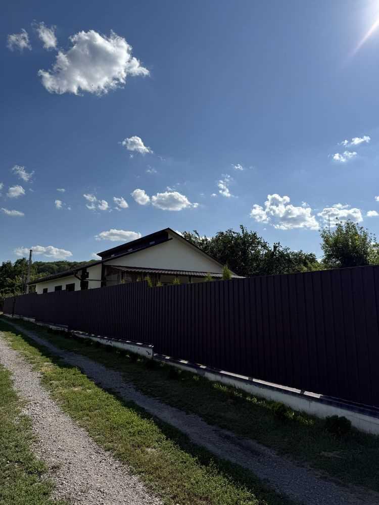 Новий будинок в Петрівці